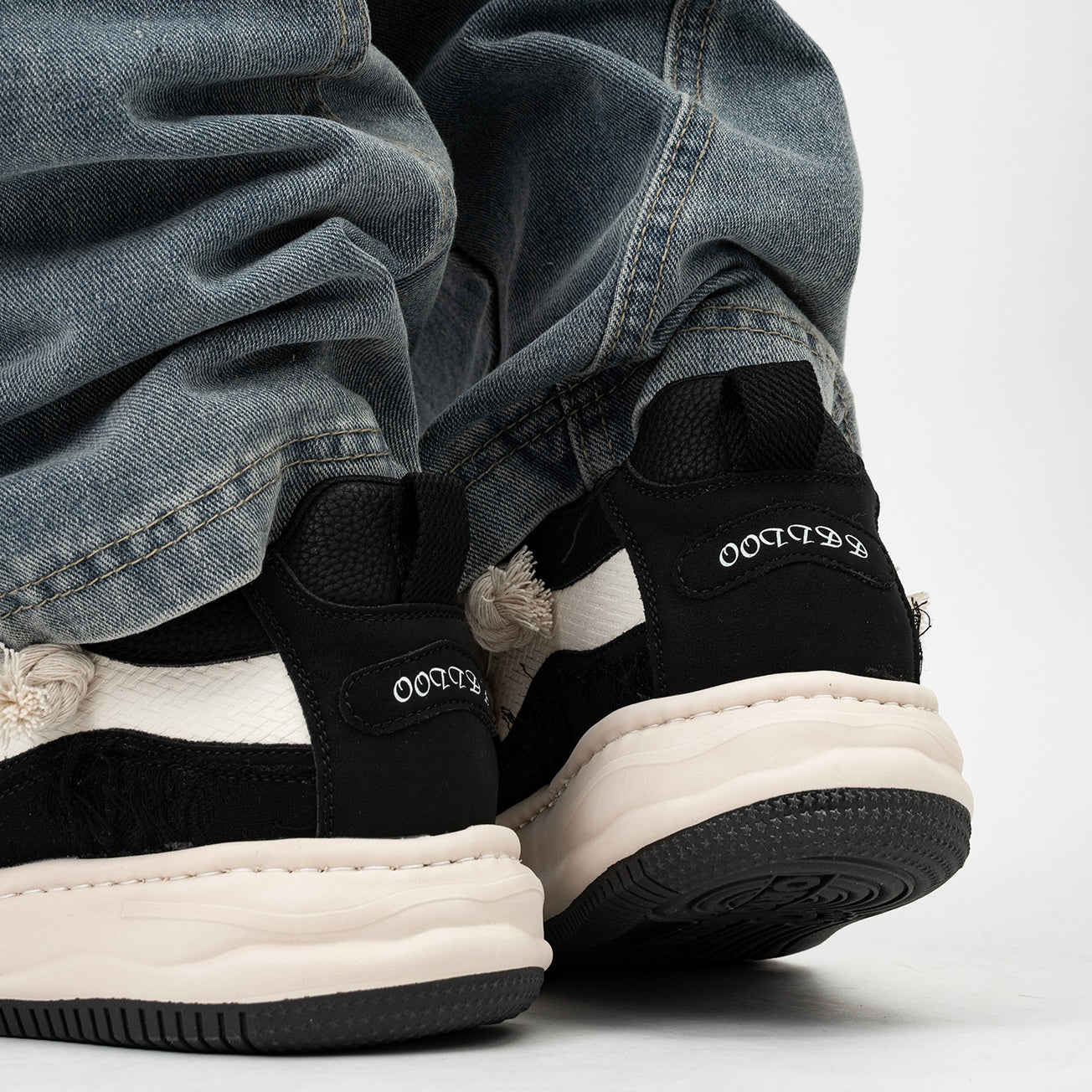 ロープレース厚底スニーカー znk000008