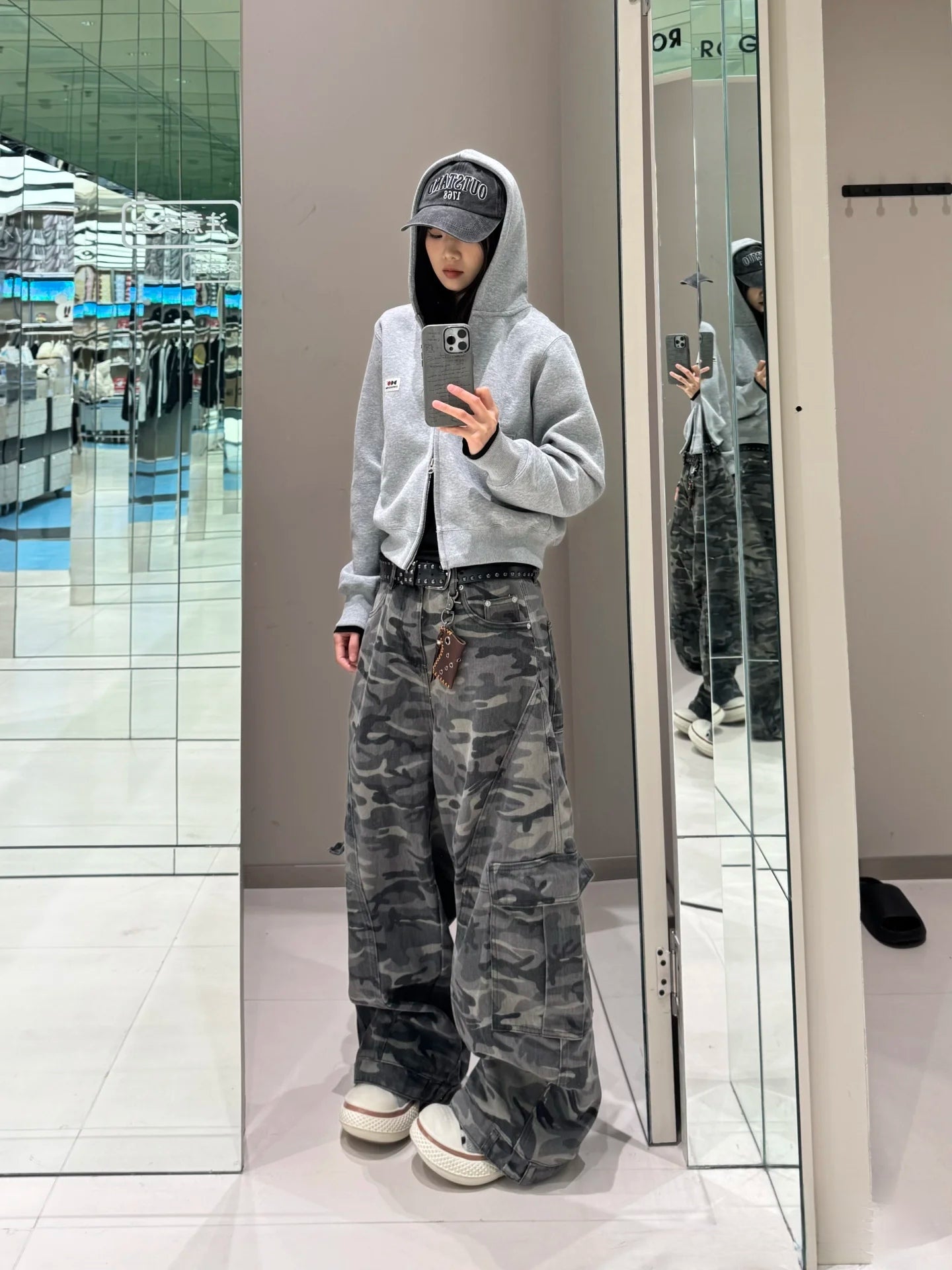 カモフラワイドカーゴパンツ znk000115