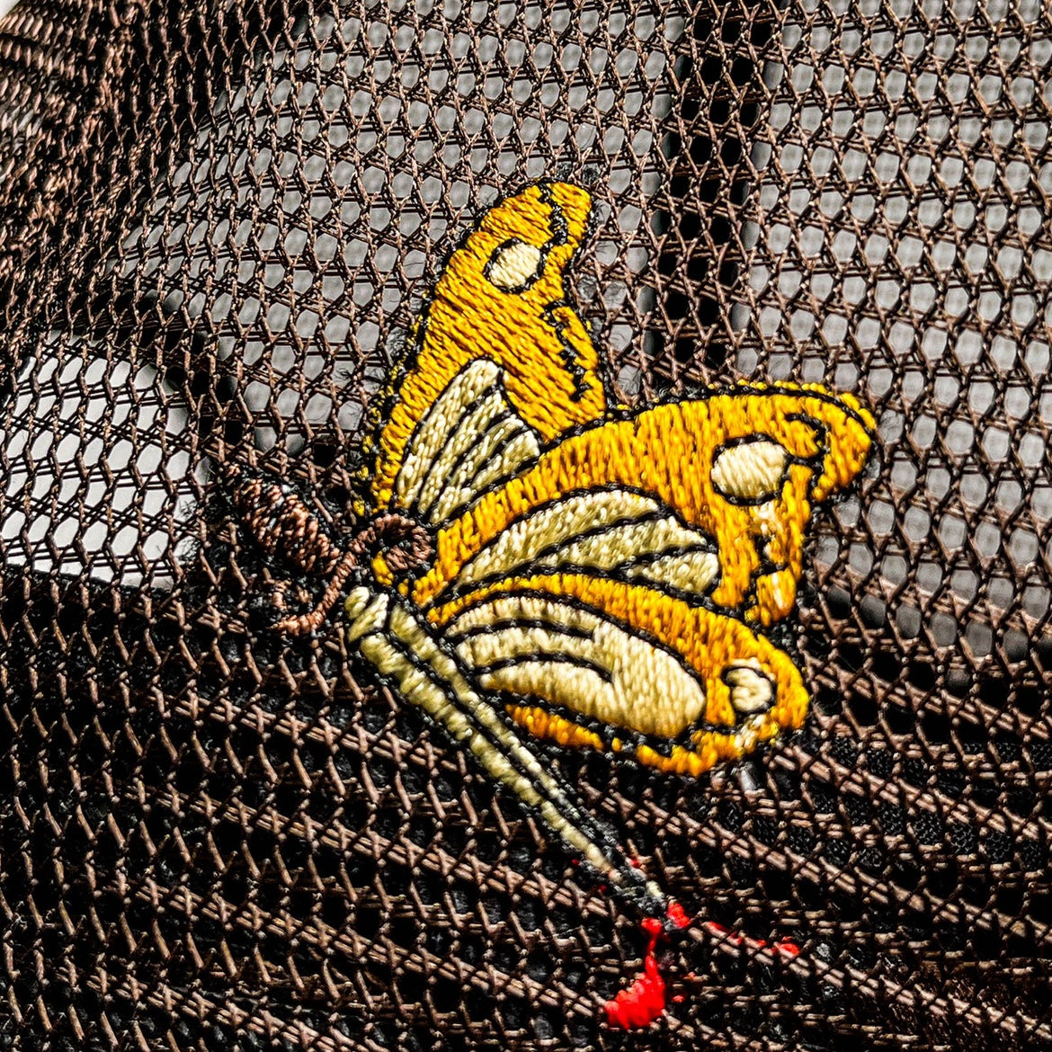 刺繍バタフライメッシュキャップ znk000047