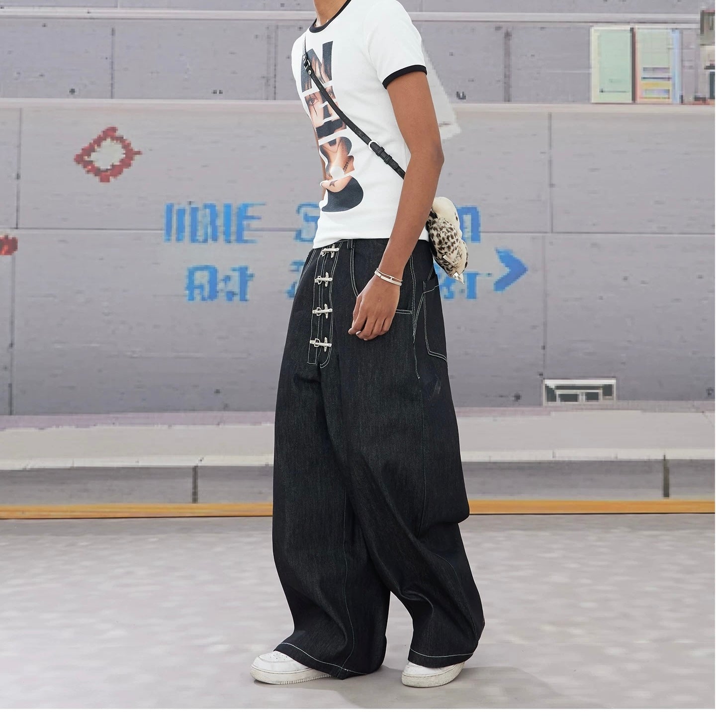 トグルフックワイドデニムパンツ znk000196