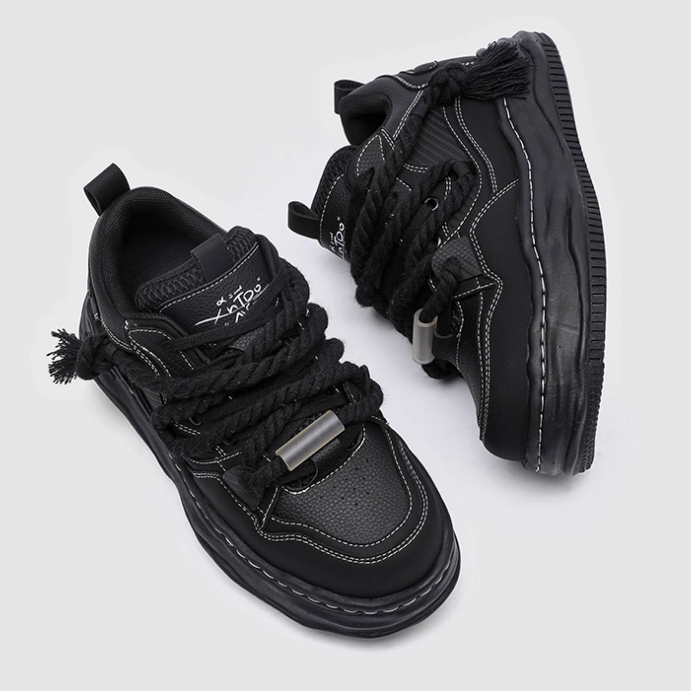 ブラックチャンキーロープスニーカー znk000009