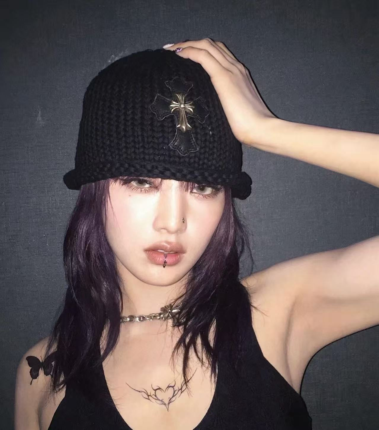 Gothic Metal Cross Knit Beanie znk000254