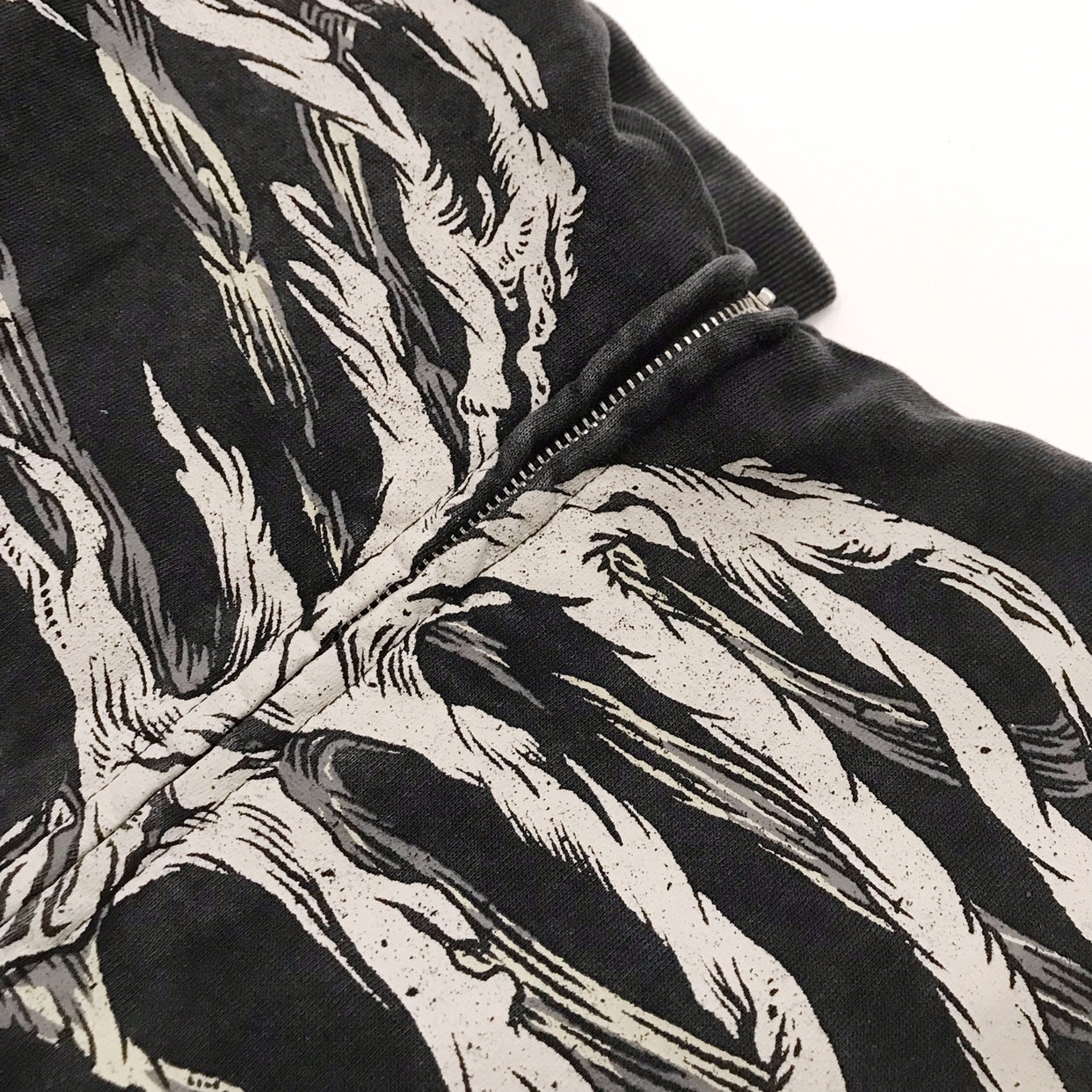 リブケージジップフーディ znk000108