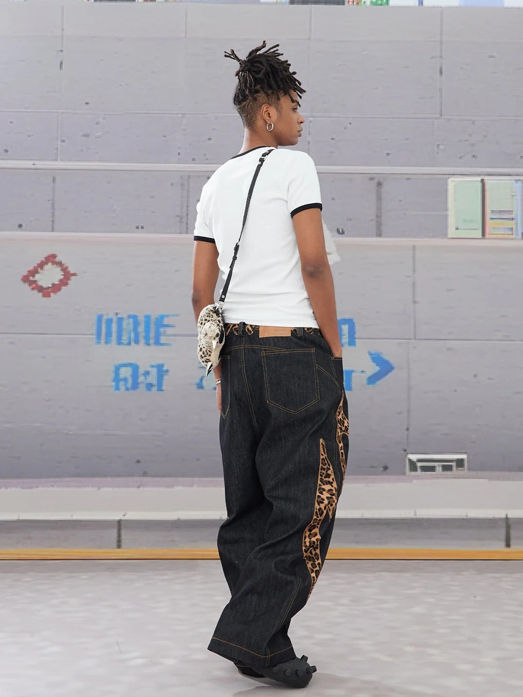 Leopard Patch Wide Denim znk000268