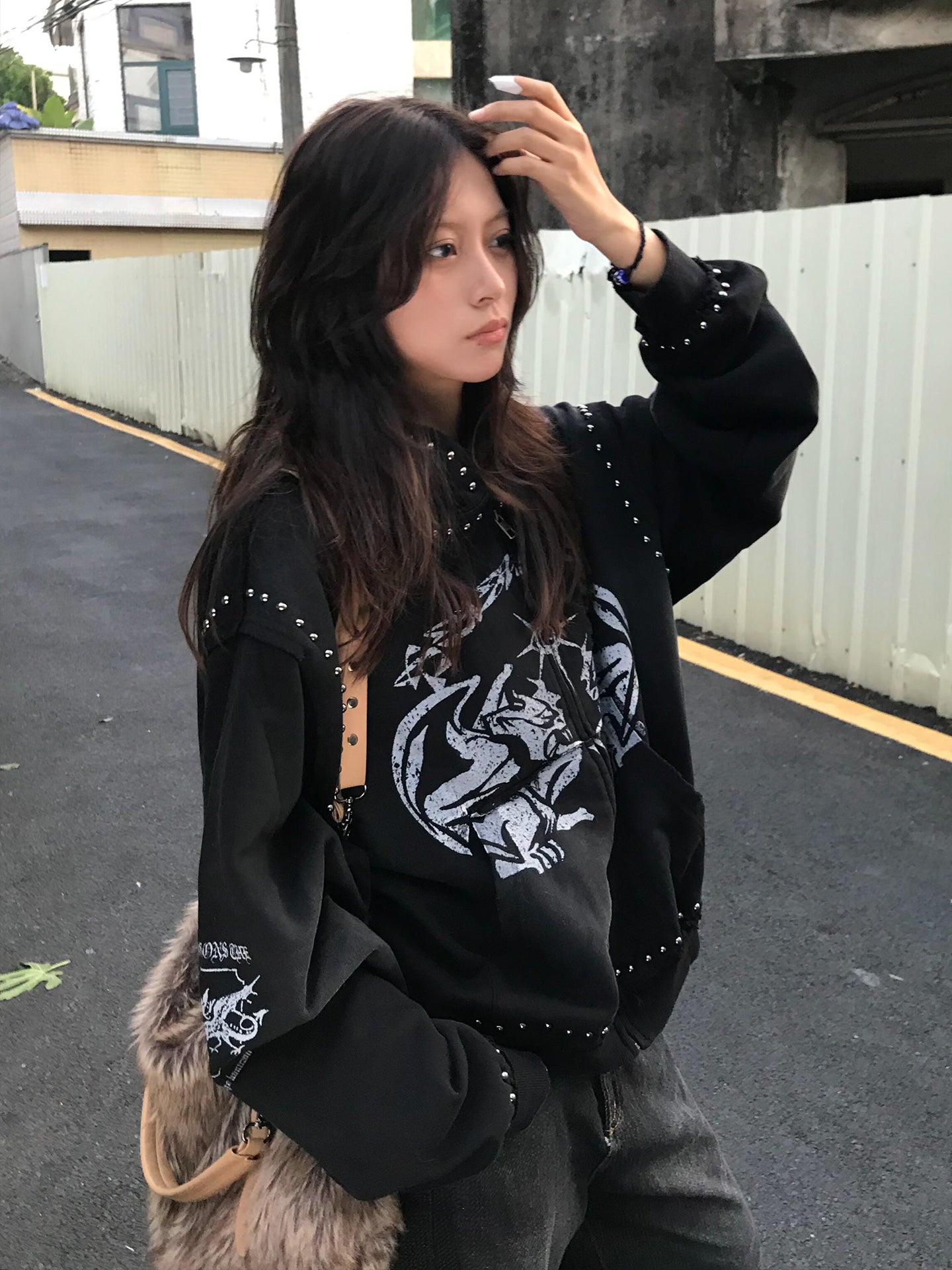 グラフィックスタッズパーカー znk000085