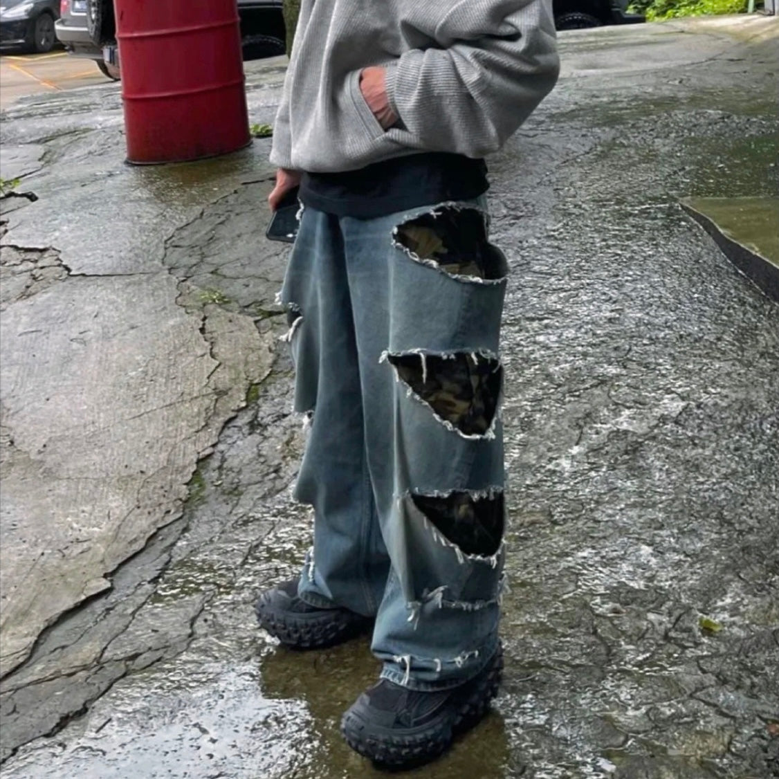 Camouflage Patch Distressed Wide Pants znk000279