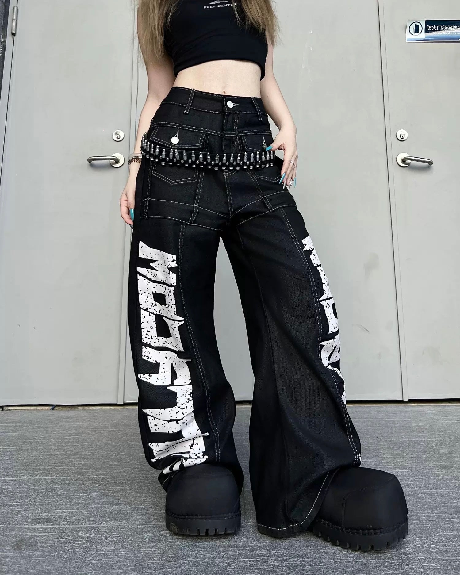 サイドロゴバルーンワイドパンツ znk000103