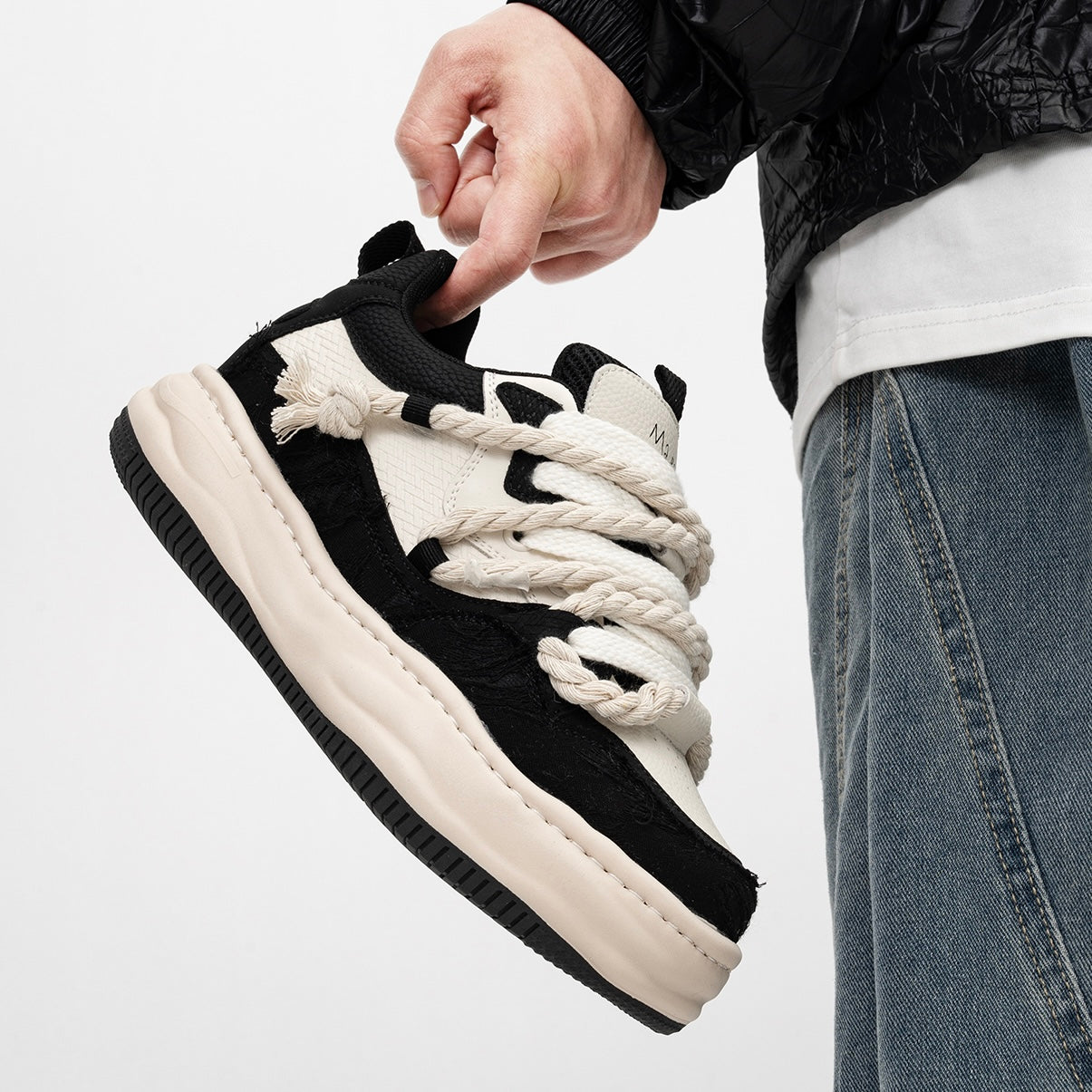 ロープレース厚底スニーカー znk000008