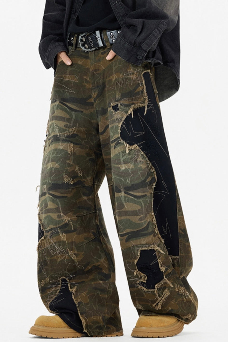 Distressed Camo Wide Denim znk000267