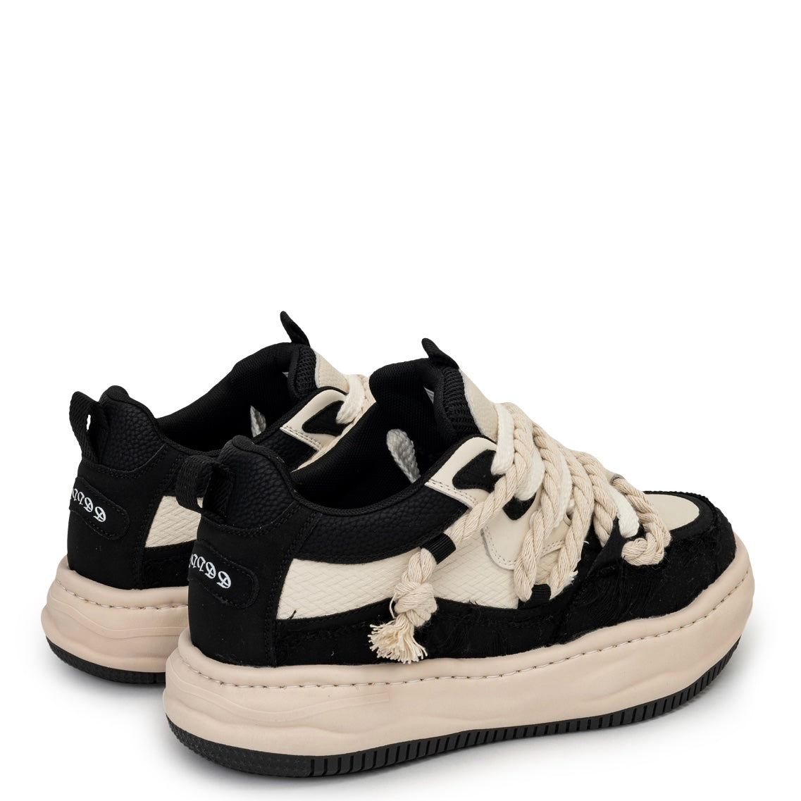 ロープレース厚底スニーカー znk000008