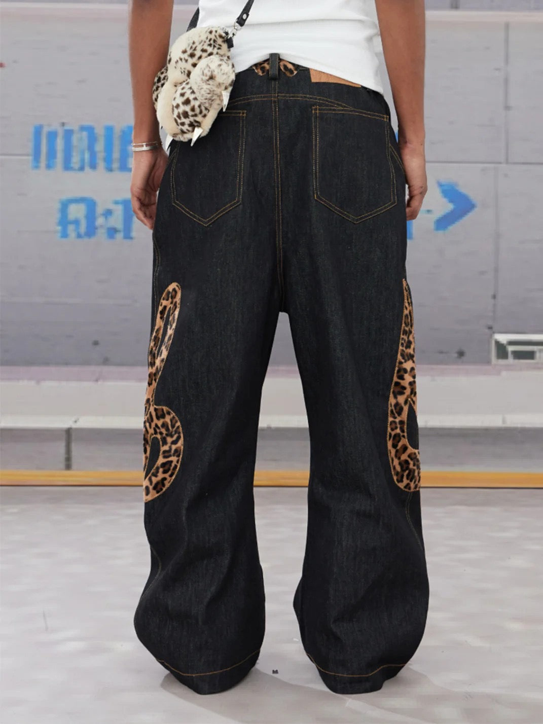 Leopard Patch Wide Denim znk000268
