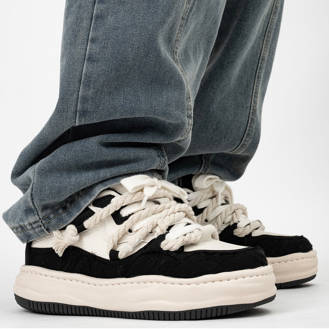 ロープレース厚底スニーカー znk000008