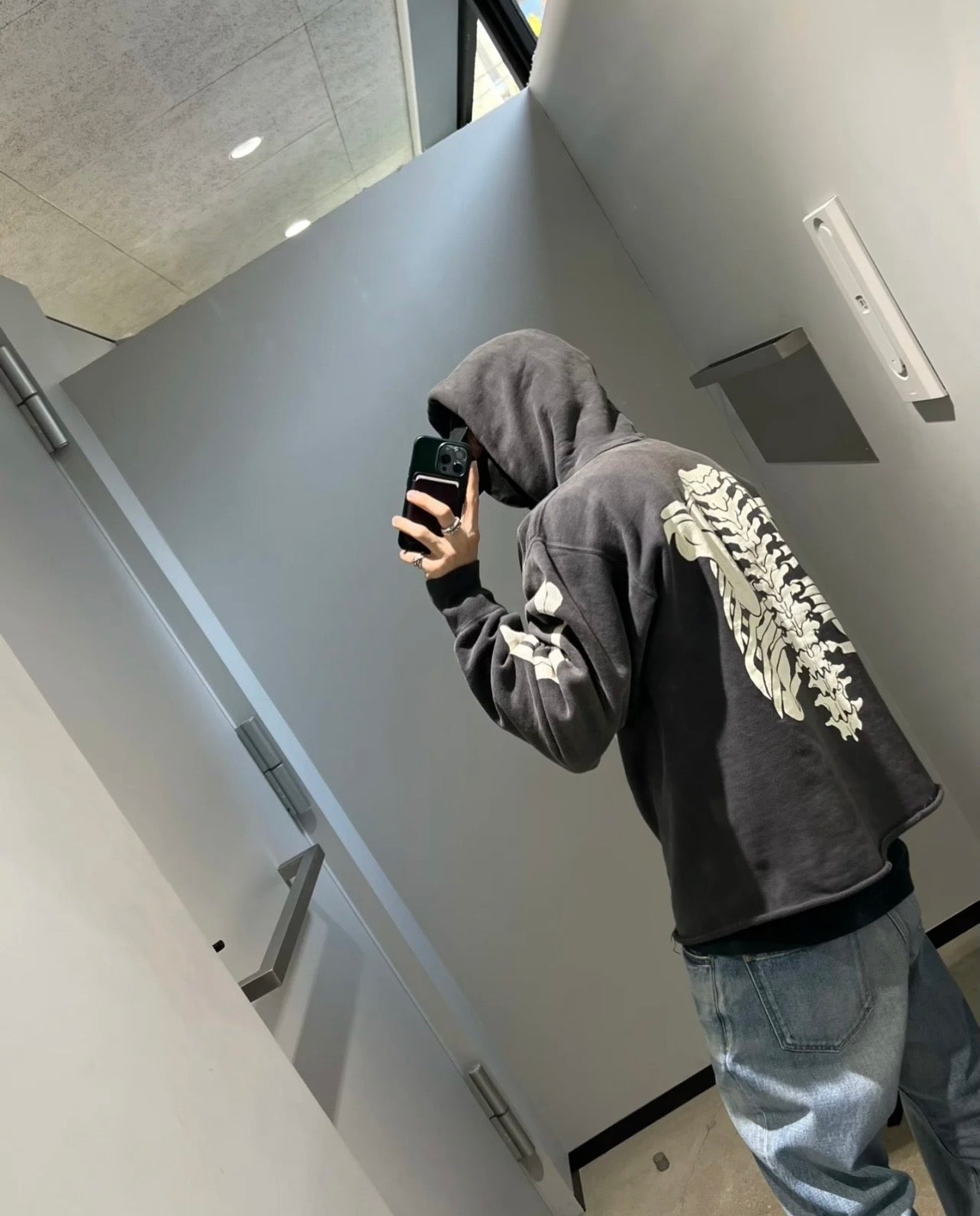 リブケージデザインダメージパーカー znk000042