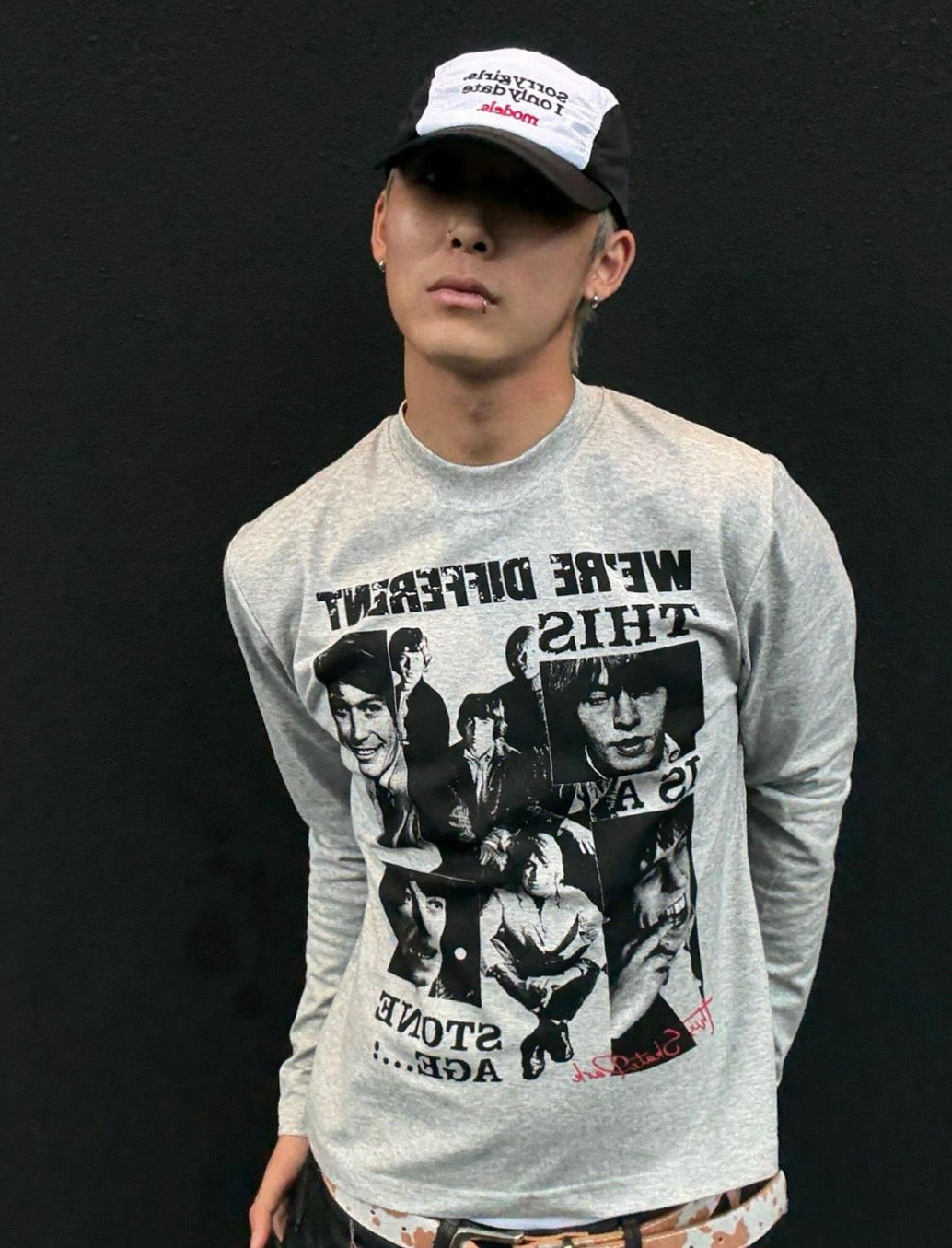 グラフィックロングTシャツ 
znk000153